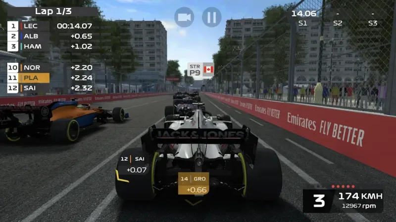 F1 Mobile Racing screenshot 3