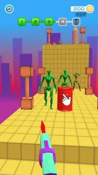 Hole Strike: Eat Them All!