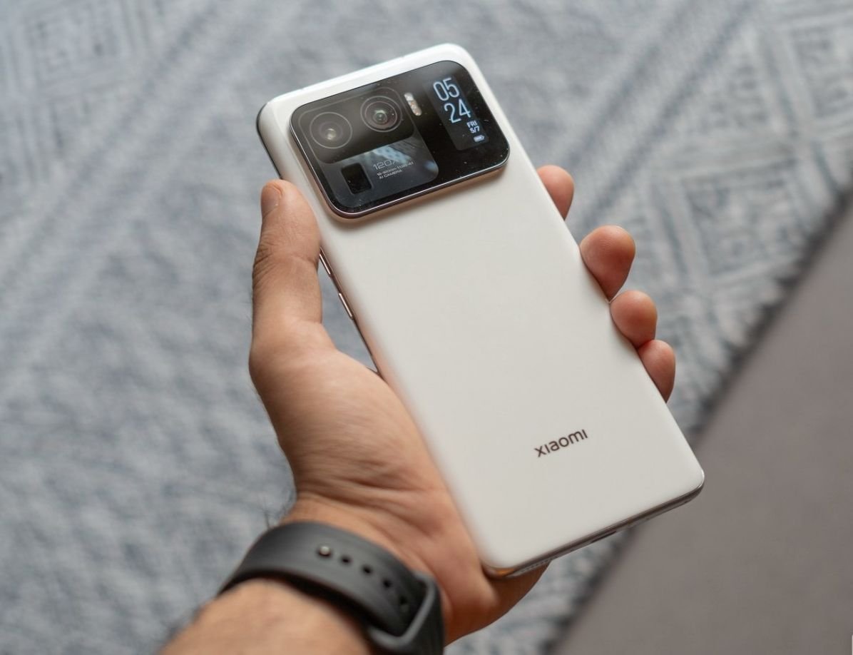 Стало відомо, які смартфони оновляться на Android 12