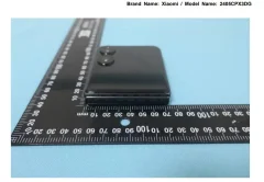 Складний фліп Xiaomi Mix, показаний на сертифікаційних фотографіях