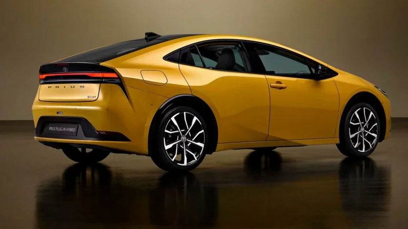 Toyota представила новий Prius