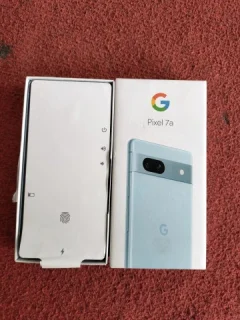 Справжні фотографії Google Pixel 7A з'явилися в різних кольорах справи