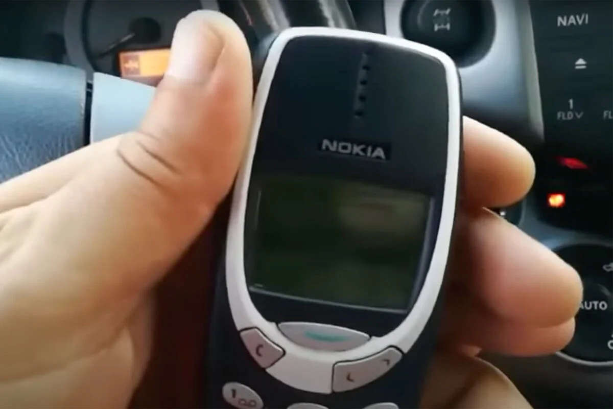 Автомобільні викрадачі почали використовувати телефон Nokia 3310 для крадіжок
