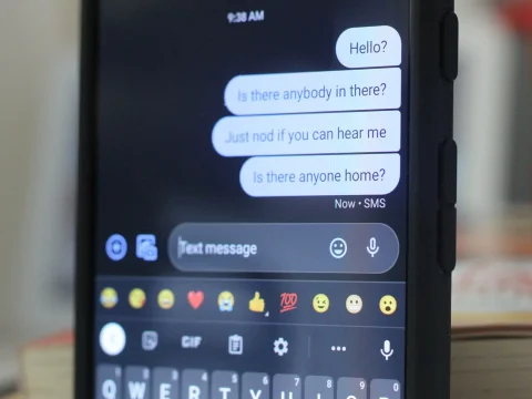 Google знову критикував месенджера з Apple