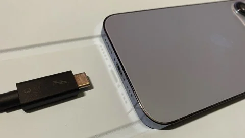 Чутки: iPhone 15 може придбати одну з функцій MacBook