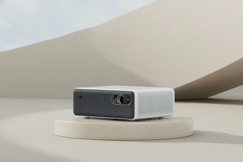 Xiaomi випустив лазерний проектор для ігор та перегляду фільмів 