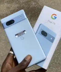 Справжні фотографії Google Pixel 7A з'явилися в різних кольорах справи